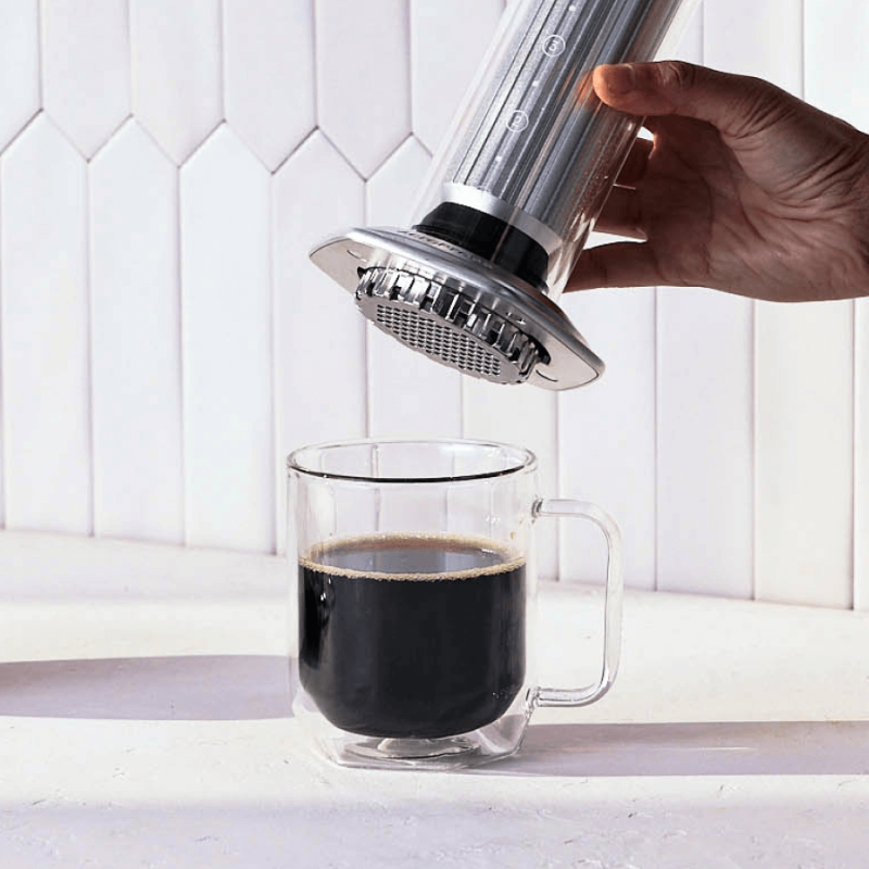 Brceu great cofte aroutere vith Aerores, Conpact, ducable, and eay to pak, this collection has evetxthineg you need for anooth, rich cofte on the go